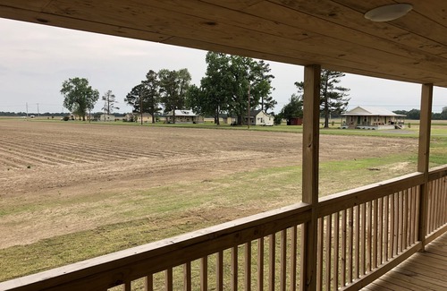 Marion House | 3br2bath farmhouse 7min d'town Mem ❤️1 pet free 2nd pet considered for fee