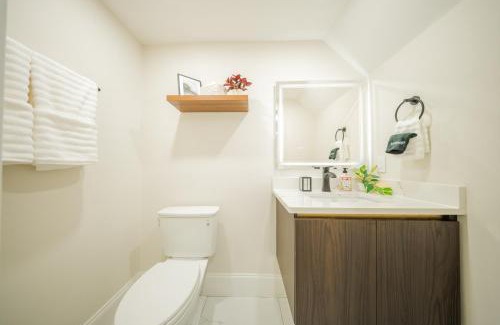 North End House | 3BR3Bth Entire House Steps to Downtown & TD Garden