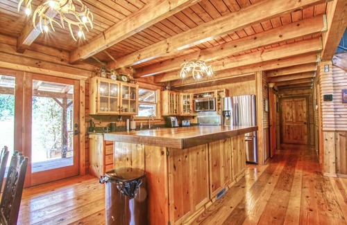 Groveland Apartment | 3C Ranch on the Road to Yosemite