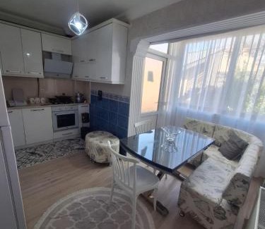 Bornova Apartment | 3Ege Üniversitesine ve Hastane ye çok yakın aile için uygun
