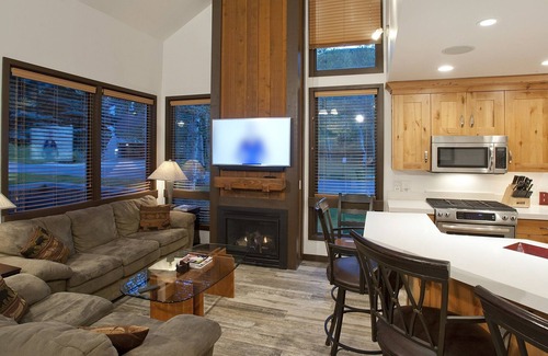 North Park City Condo | 3K27 by Park City Experience - Convenient luxury only 200 yards to Park City Mtn