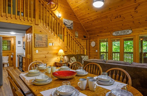 Black Bear Falls Cabin | 3King Suite, Location! 2 Miles from Gatlinburg, Hot Tub, Community Pool Access