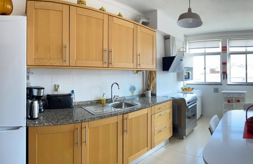 Buarcos Apartment | 3mn walk from the beach, apartment in Buarcos.