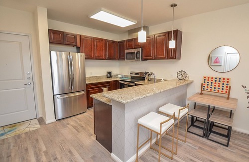 Katy Condo | 3P| Chic & Stylish Condo Unit| Lifestyle Center Living