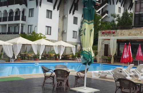 Sveti Vlas Apartment | 3rd Floor DOLCE VITA apartment with panoramic sea views (Enquire for details).