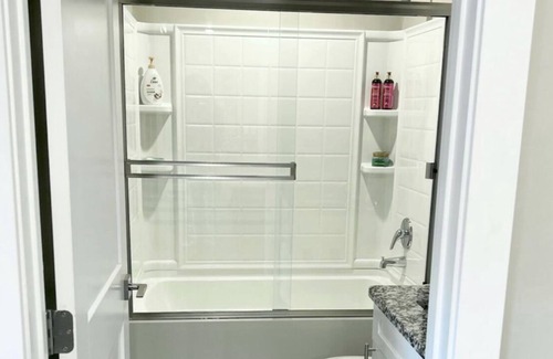 Sterling Heights Apartment | 3rd floor luxury apartment