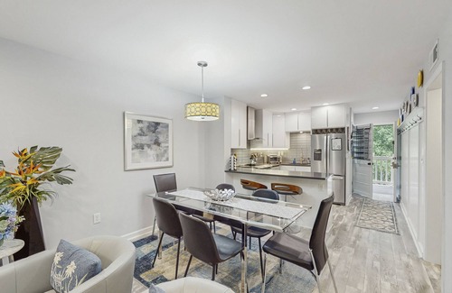 Palmetto Dunes Condo | 3rd Floor Oceanview Condo w/pool and hot tub, steps from the beach