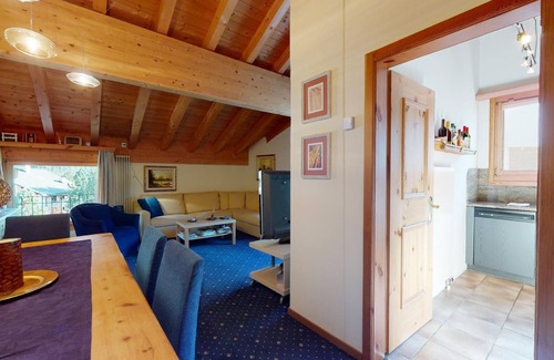 Bever Apartment | 4 ½ - room apartment on the top floor.