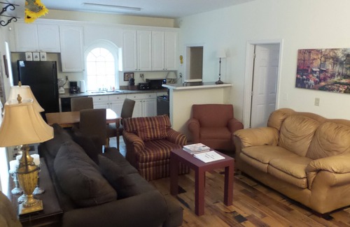 Bogart House | 4-5 Bedroom Furnished Close to Athens and I85/316