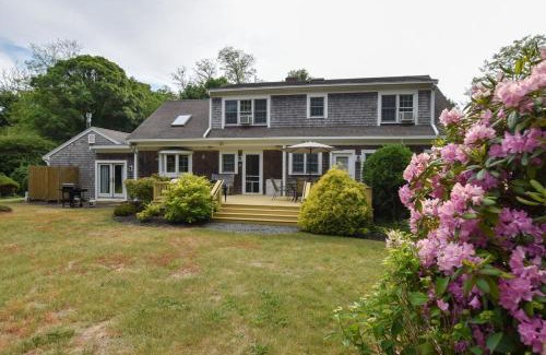 East Orleans House | 4-5 Min to Mill Pond or Nauset Beach