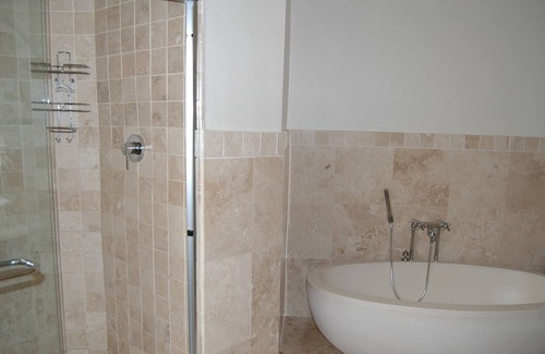 Gonubie House | 4 - 6 bedroom Home in Gonubie
