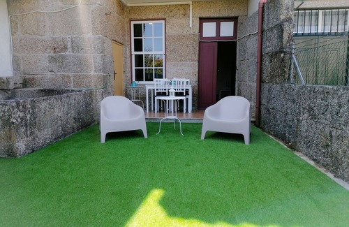 Oliveira do Castelo Apartment | 4-As 1 Bedroom R/C Apartment with Terrace