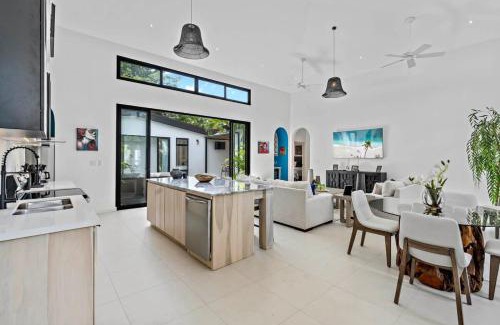 Potrero House | 4-BD Home with Private Pool Walk to Beach