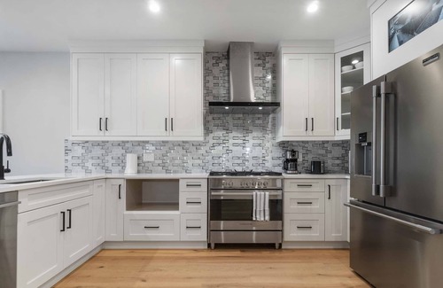 Ladner House | 4 BD Lovely Family home in Delta!