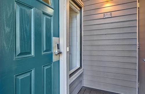 South Lake Tahoe House | 4 BD Townhome Near Lake Tahoe Shore with Shared Outdoor Pool & Hot Tub by RedAwning