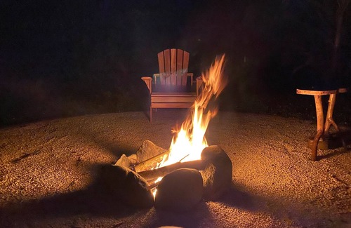 Matapalo House | 4 Bdm Family Home near Sandy Beach. A/C Private Pool & big yard. Pet friendly.