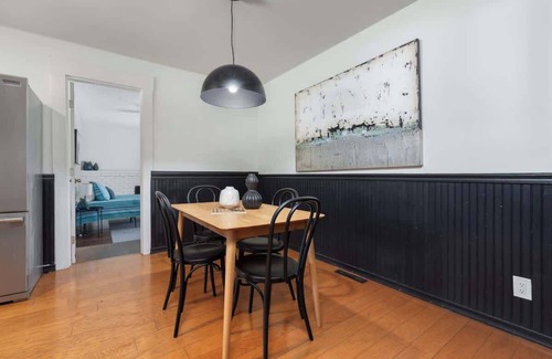 Raisin House | 4 BDR Fresno Darling near Save Mart Center