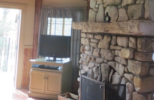 Big Cedars Cabin | 4 bdr presidential cabin, Big Cedar!