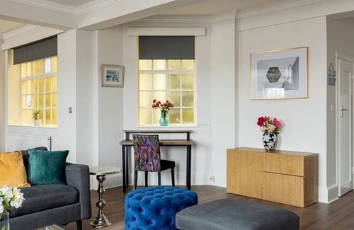 Abingdon Apartment | 4-BDR Stunning Kensington Penthouse