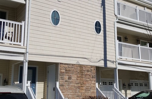 Wildwood House | 4 Bdrm/3.5 Bath 4-Story Townhome W/Pool-2 Blocks to Beach, Boardwalk & Conv Ctr