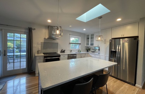 Fort Hunt House | 4 bdrm, entire house - great neighborhood - south Alexandria