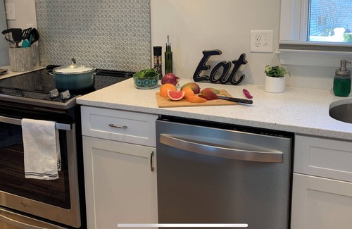 Fort Hunt House | 4 bdrm, entire house - great neighborhood - south Alexandria