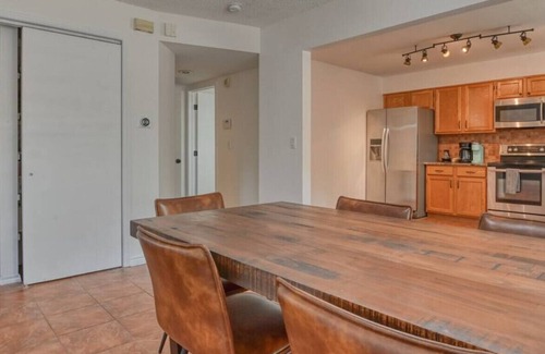 Colorado Springs House | 4 Bdrms, fenced back yard, Pool Table & Mtn Views