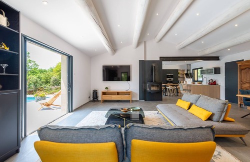 Viens Villa | 4 Bed, 12m Pool, Incredible Views, 5 min Walk to Village, Underfloor Cooling