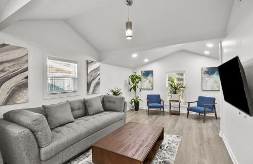 Constitution Villa | 4-Bed 2-Bath Pet Friendly Home in Heart of Atlanta