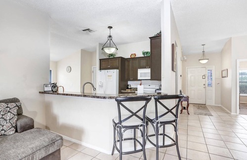 Chatham Park House | 4 bed 2 bath pool home near Disney