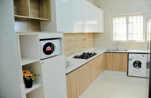 Ajah Villa | 4 Bed-24/7 Electricity/Wi-Fi/Security&Pool. Lekki