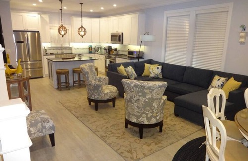 West Cape May House | 4 bed 3.5 bath close to the Beach w/heatable pool