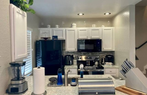 Venetian Bay Villages House | 4 Bed 3 Bath Kissimmee Townhouse!