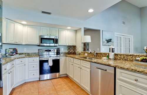 Palma Sola House | 4 bed, 3 bath luxury home near Anna Maria Island, private pool, pet friendly!