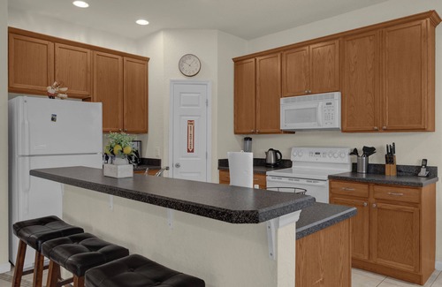 Kissimmee House | 4 Bed 3 Bath South Facing Pool Home with Spa 4986TV