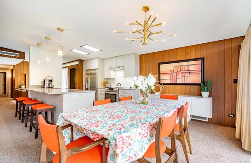 Riverview Estates House | 4 bed 3 bath Waterfront Home by Ralph Twitchell