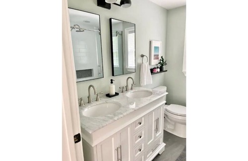 Beverly House | 4 Bed, 4 Bath - Month Rentals - Hot Tub, Gym, Fireplace, Private Yard