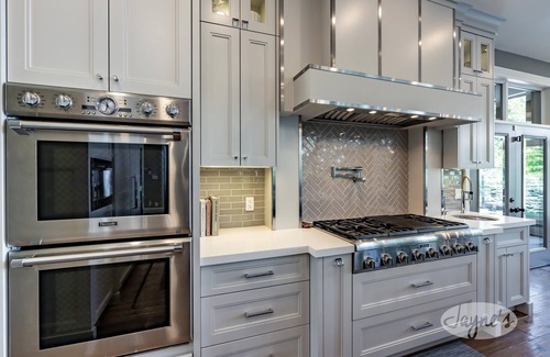 Innisfil Cottage | 4 bed 5 bath Executive Home on Lake Simcoe with inground Pool!