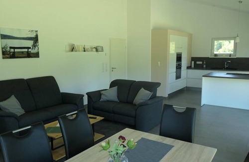 Hartlingen Apartment | 4 bed apartment Elbbachblick - Ferienwohnungen Hof Elbbachtal