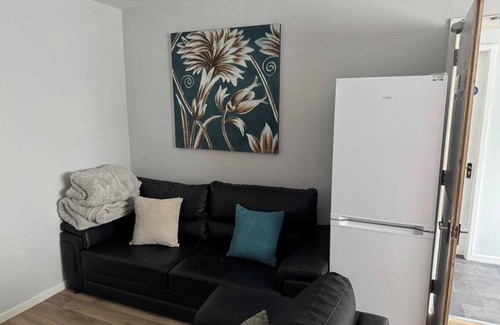 Warwick Apartment | 4 Bed Apartment in Warwick