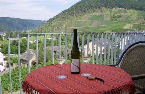 Senheim Apartment | 4-bed apartment "Riesling Suite" - Weingut Vornhecke