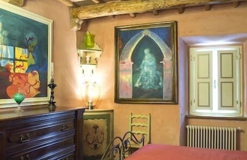 Pontremoli Other | 4 bed apartment with pool