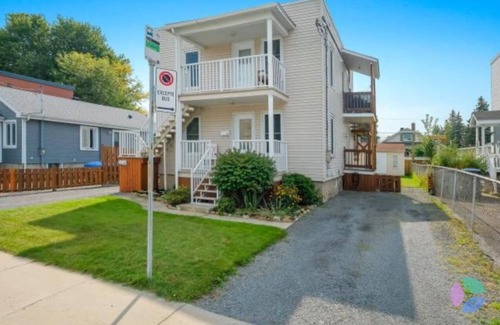 Saint-Jean-Sur-Richelieu House | 4-bedroom family home-Garden, BBQ, 3 free parking spaces!