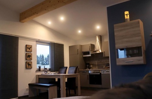 Esch House | 4-bed cottage Munich, bath/toilet - Eifel Apartments