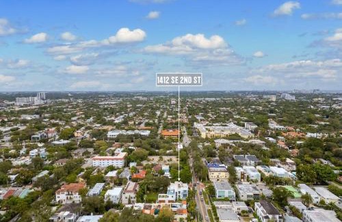 Colee Hammock House | 4-Bed + Den with pool in Las Olas Ft Lauderdale