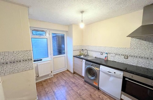 Sutton North House | 4-Bed House in South London