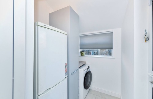 Clifton House | 4 Bed House Near Nottingham