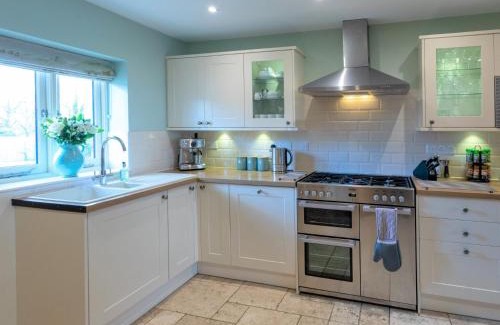 Bembridge House | 4 Bed in Bembridge IC130