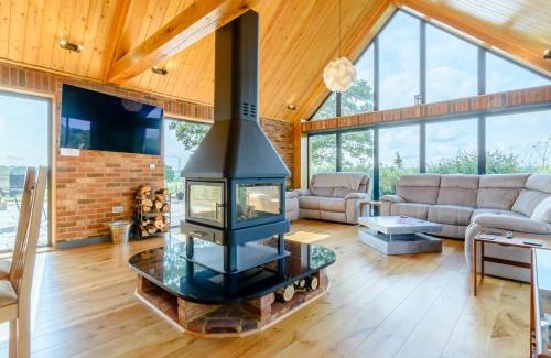 Cowbeech House | 4 bed in Bodle Street Green 91157