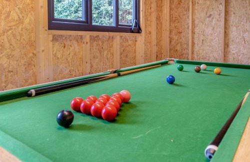 Brecon House | 4 Bed in Brecon oc-m32973